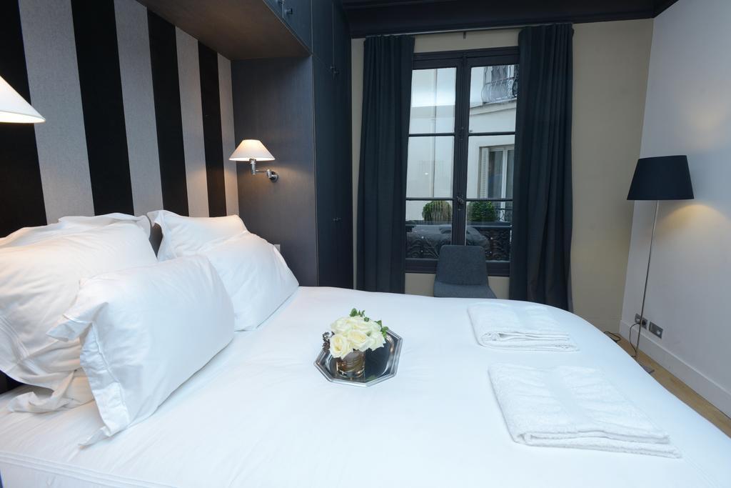 Appartement Paris Tour Eiffel Rom bilde