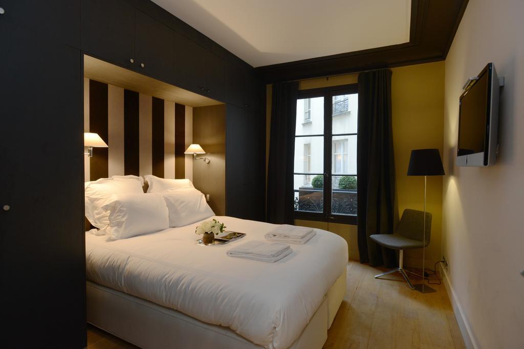 Appartement Paris Tour Eiffel Rom bilde
