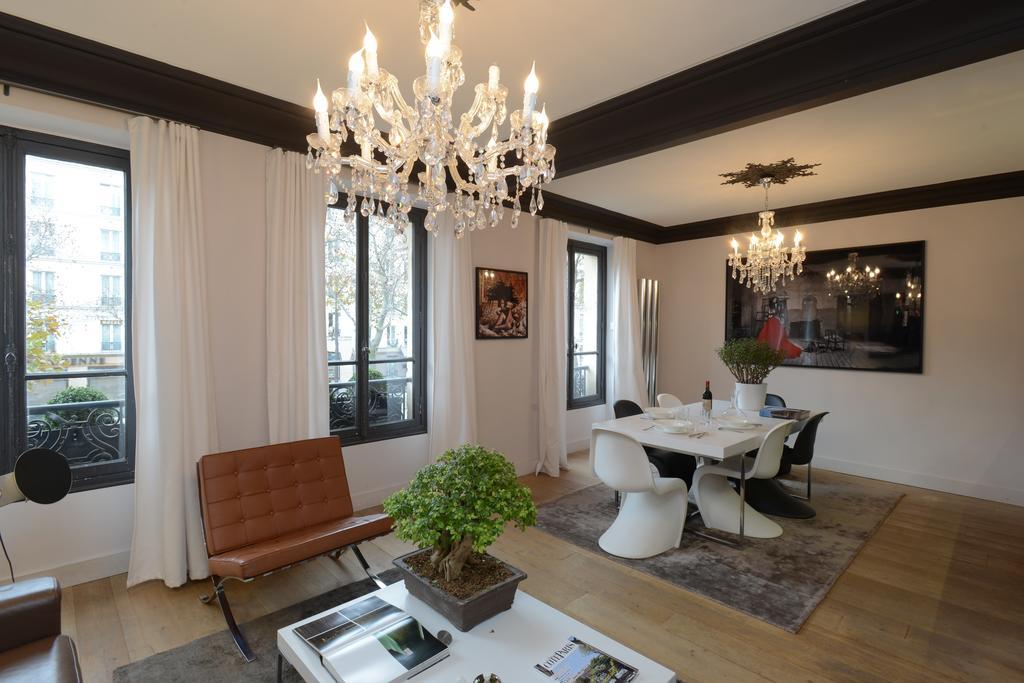Appartement Paris Tour Eiffel Rom bilde